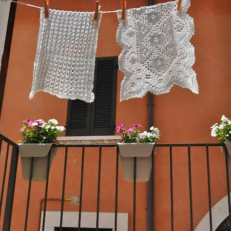 Πανσιόν Le Finestre Sul Borgo Πεσκιέρα ντελ Γκάρντα