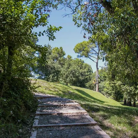 Le Finestre Sul Borgo Vendégház 3*